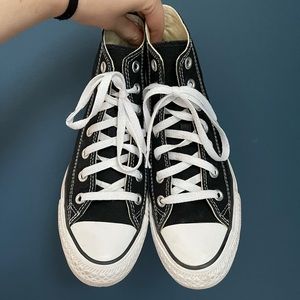 Women’s high top converse